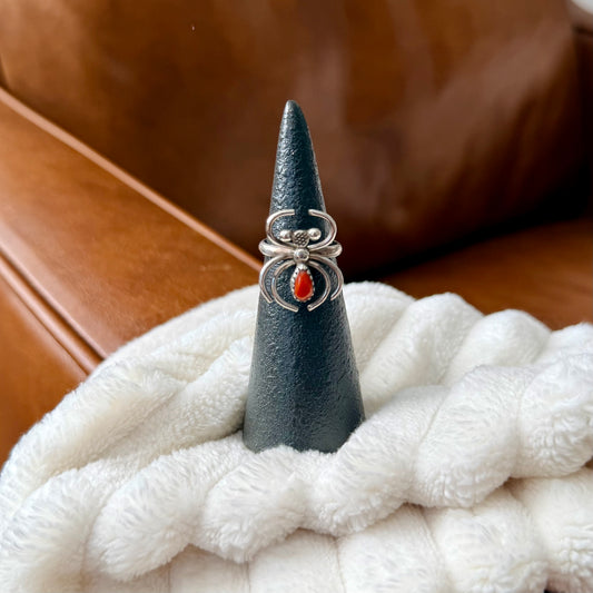 Vintage Coral Spider Ring - Size 5.5